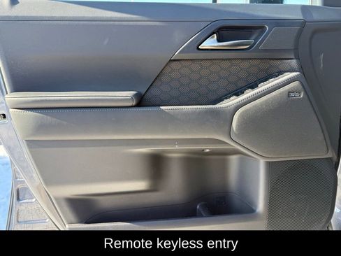 Certified 2024 Lexus GX 550 w/ Accessory Package (2T) image 5