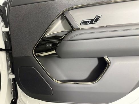 New 2025 Land Rover Range Rover Sport Dynamic SE AWD/4WD image 31