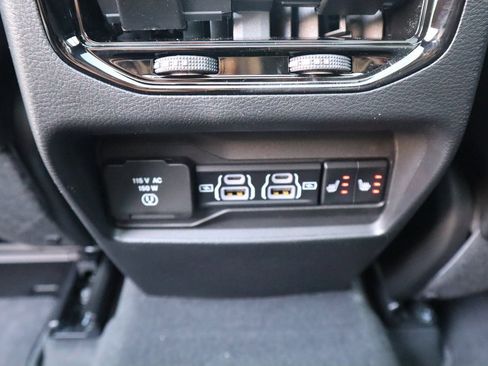 New 2025 Jeep Grand Cherokee Limited image 17