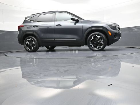 Certified 2024 Kia Seltos EX AWD/4WD image 29