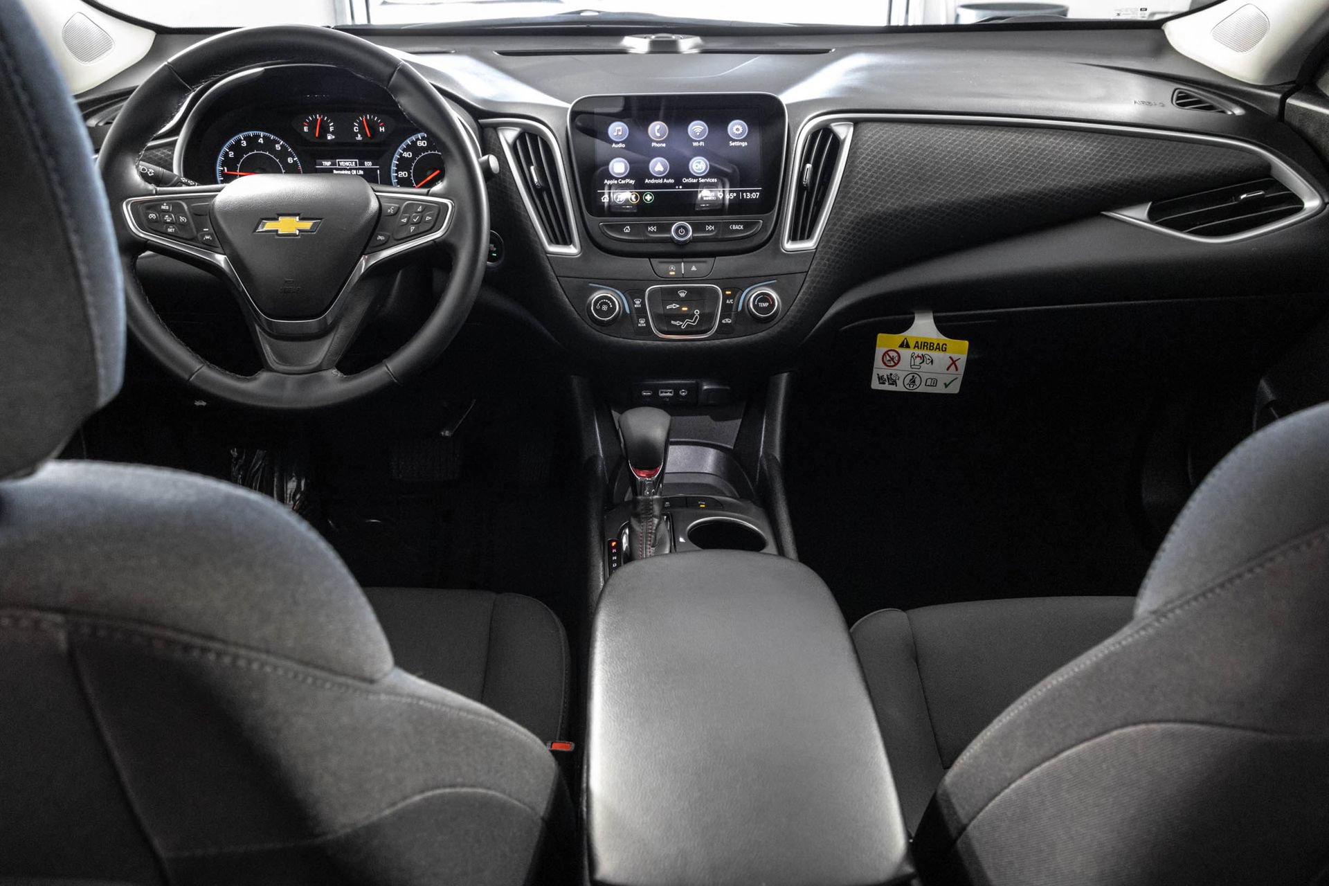 Used 2025 Chevrolet Malibu RS FWD image 23
