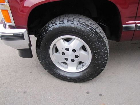 Used 1993 Chevrolet Silverado 1500 4x4 Regular Cab image 20