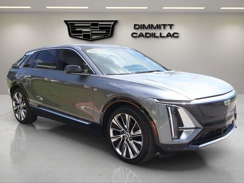 Used 2023 Cadillac Lyriq 2WD image 7
