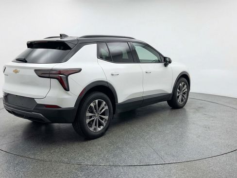 Used 2025 Chevrolet Equinox LT image 9