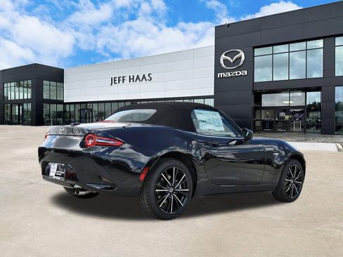 New 2026 MAZDA MX-5 Miata Grand Touring RWD image 3