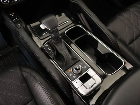 Used 2025 Kia Telluride EX X-Line image 9