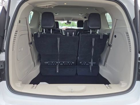 Used 2024 Chrysler Pacifica Limited FWD image 20