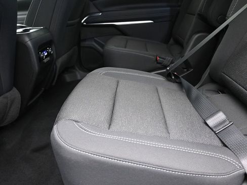 New 2026 Chevrolet Traverse LT image 16