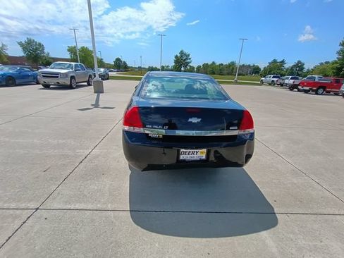 Used 2010 Chevrolet Impala LT FWD image 7