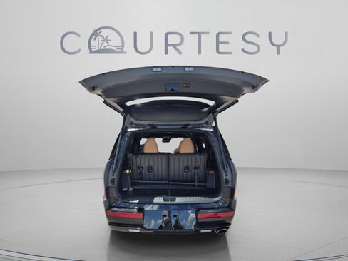 New 2027 Hyundai Santa Fe Calligraphy FWD image 11