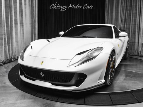 Used 2021 Ferrari 812 Superfast RWD image 2