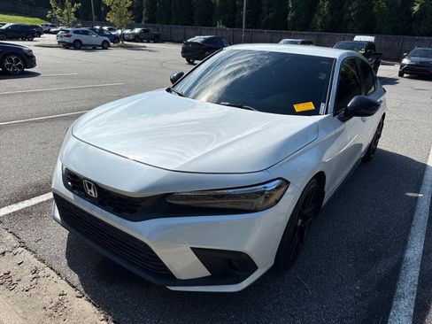 Certified 2024 Honda Civic Sport image 2