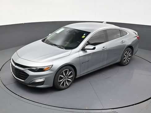Used 2024 Chevrolet Malibu RS FWD image 12