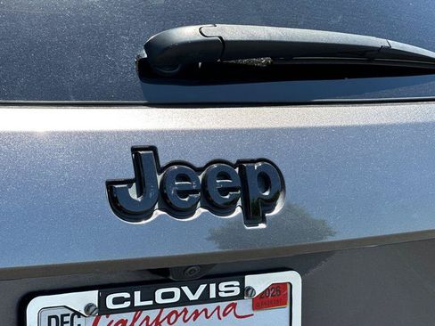 Used 2020 Jeep Grand Cherokee Altitude RWD image 27