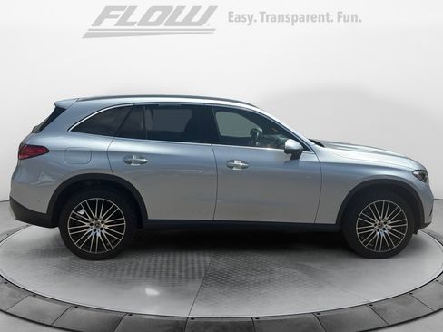 Used 2023 Mercedes-Benz GLC 300 4MATIC image 10