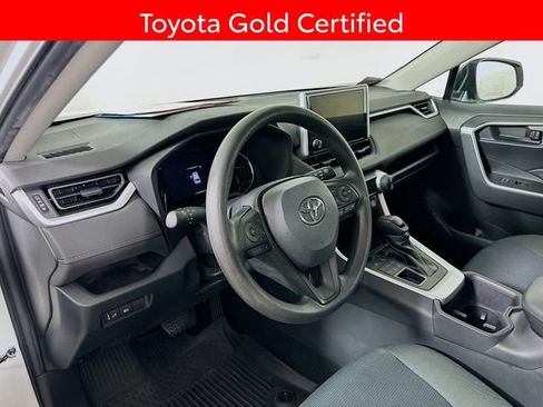 Certified 2023 Toyota RAV4 LE AWD/4WD image 10