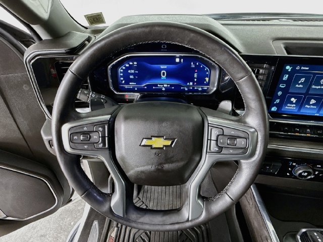 Used 2022 Chevrolet Silverado 1500 LTZ AWD/4WD image 4