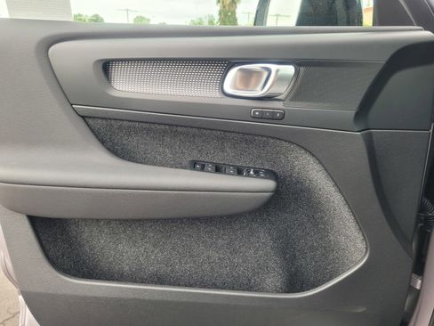 New 2026 Volvo EX40 Plus w/ Climate Package image 17