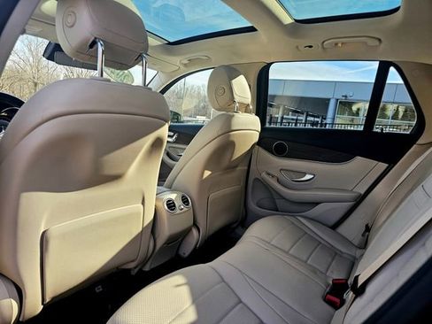 Certified 2022 Mercedes-Benz GLC 300 4MATIC image 24