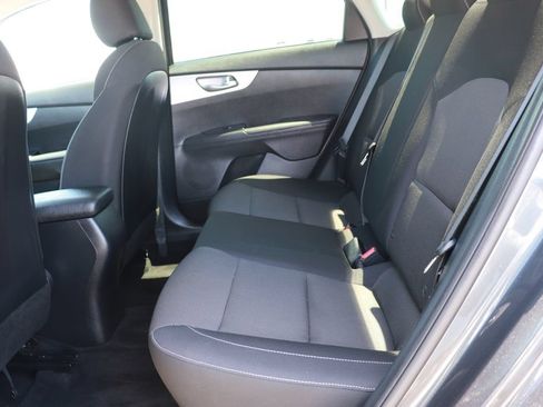 Used 2024 Kia Forte LXS w/ LXS Technology Package FWD image 13