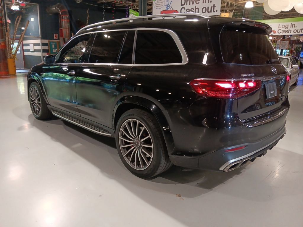 Used 2024 Mercedes-Benz GLS 63 AMG 4MATIC image 18