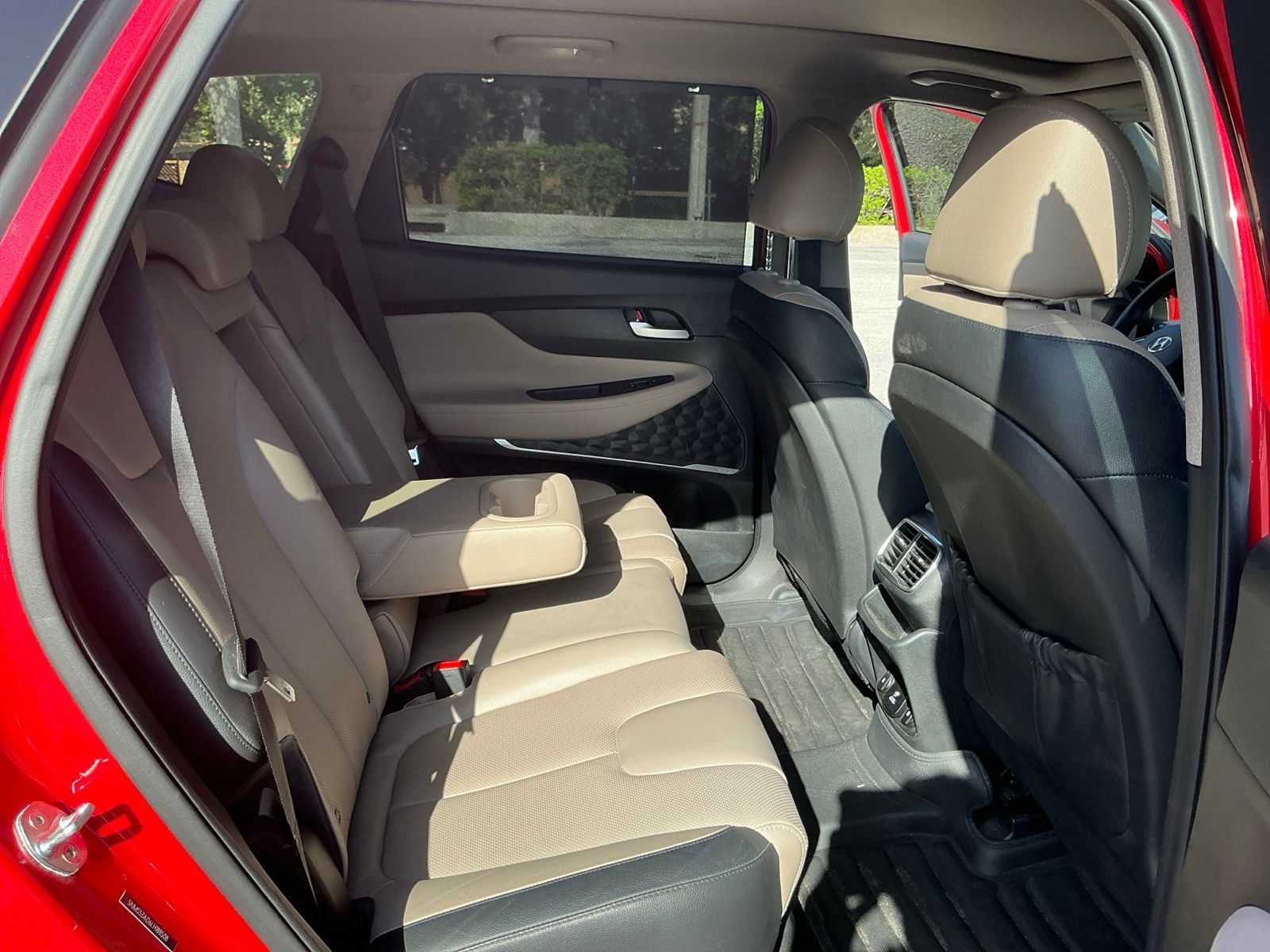 Used 2020 Hyundai Santa Fe Limited FWD image 15