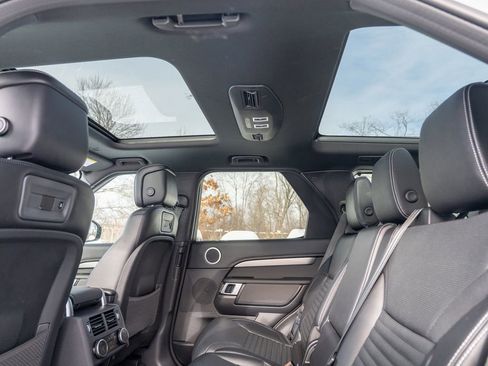 Certified 2024 Land Rover Discovery Dynamic SE image 34