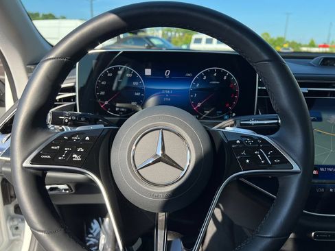 Used 2025 Mercedes-Benz E 450 4MATIC All-Terrain Wagon image 18