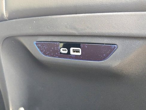 New 2026 Chrysler Pacifica Select image 11