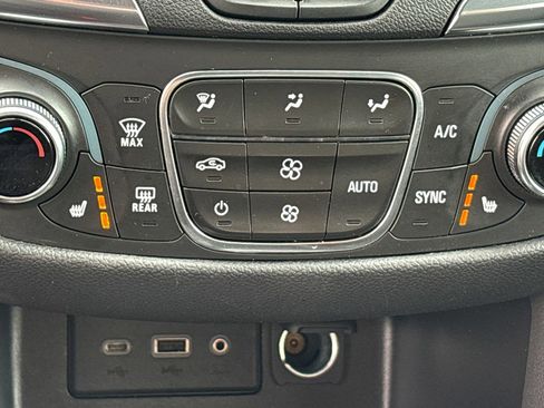 Certified 2024 Chevrolet Equinox LT image 8