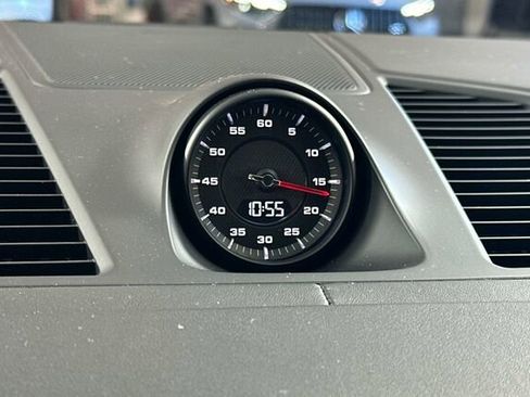 Used 2019 Porsche Cayenne Turbo image 36