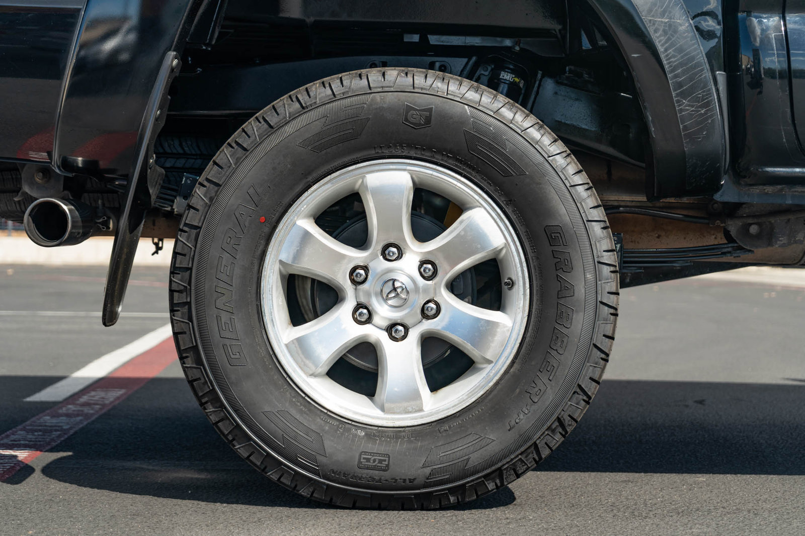 Used 2013 Toyota Tacoma 4x4 Double Cab w/ TRD Off-Road Pkg image 5