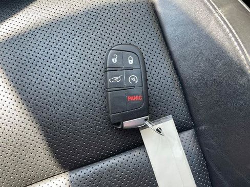 Used 2017 Jeep Grand Cherokee Summit AWD/4WD image 24