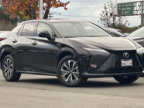 Used 2024 Lexus RZ 300e Premium image 2