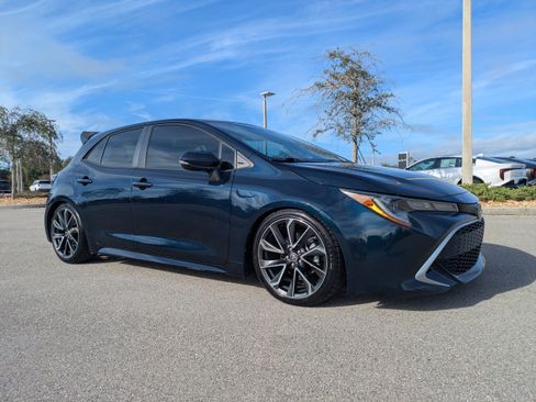 Used 2021 Toyota Corolla XSE image 2