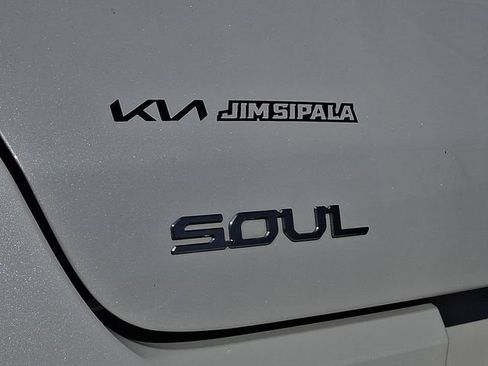 Certified 2024 Kia Soul EX FWD image 31