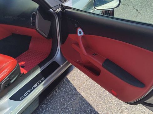 Used 2005 Chevrolet Corvette Coupe w/ Preferred Equipment Group image 32