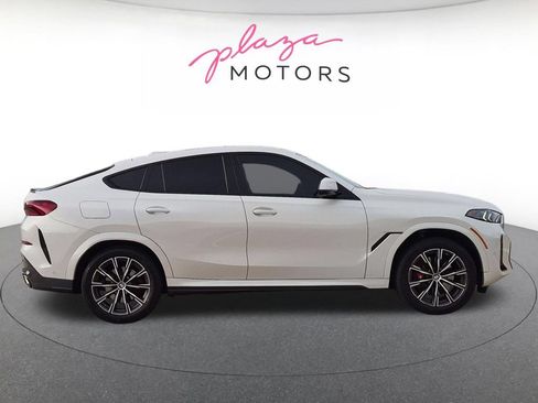 Used 2024 BMW X6 xDrive40i w/ Premium Package AWD/4WD image 4