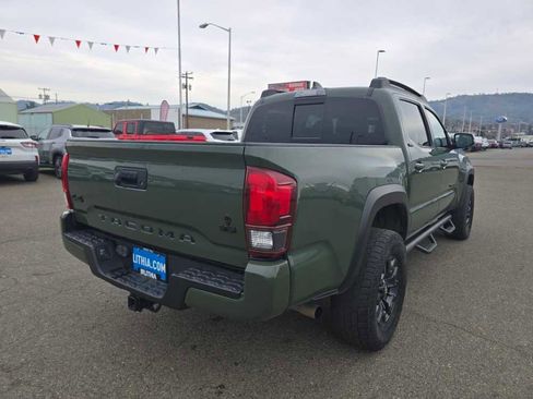 Used 2021 Toyota Tacoma SR5 image 5
