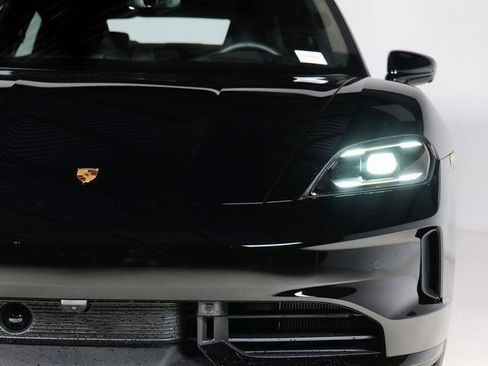 New 2026 Porsche Taycan GTS image 31