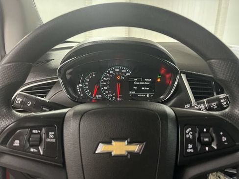 Certified 2017 Chevrolet Trax LS w/ Fleet Convenience Package AWD/4WD image 11