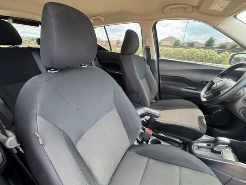 Used 2025 Nissan Kicks Play S FWD image 33