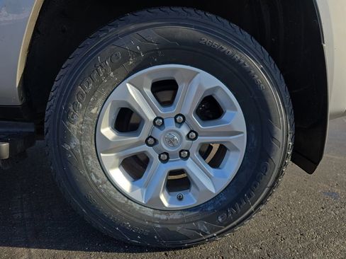 Used 2015 Toyota 4Runner SR5 Premium image 35