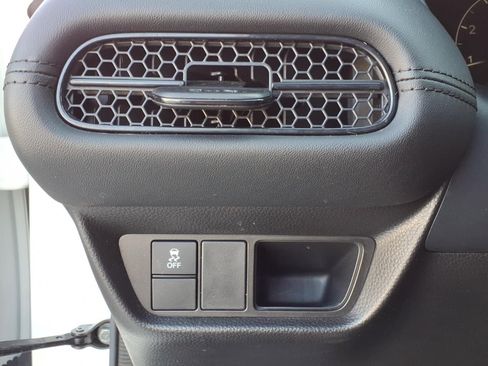 Used 2024 Honda HR-V LX image 24