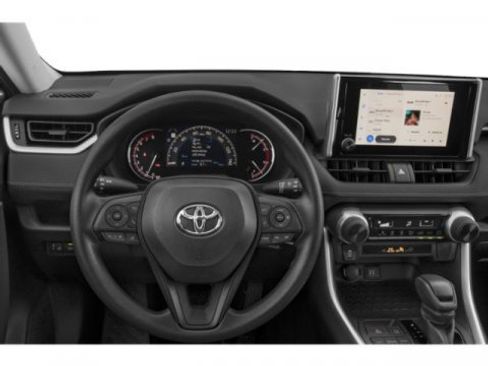 Used 2025 Toyota RAV4 LE AWD/4WD image 7
