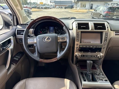 Used 2014 Lexus GX 460 Luxury image 14