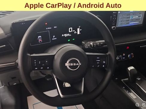 Used 2025 Nissan Kicks S FWD image 7
