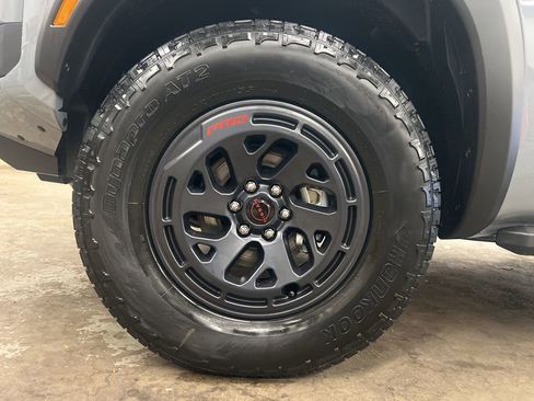 New 2026 Nissan Frontier PRO-4X w/ Pro-4x Convenience Package image 21