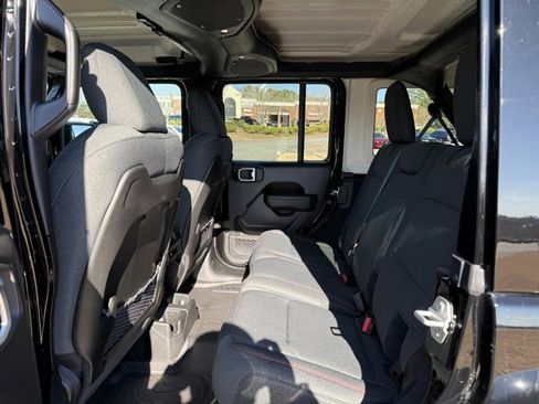 New 2026 Jeep Wrangler Unlimited Rubicon image 27