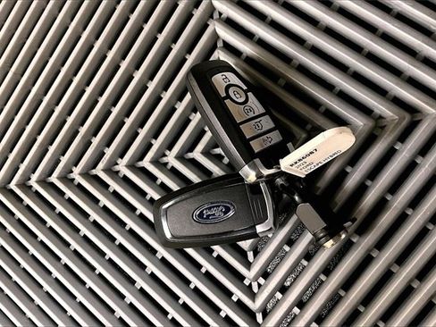 Used 2023 Ford Escape ST-Line Elite image 10